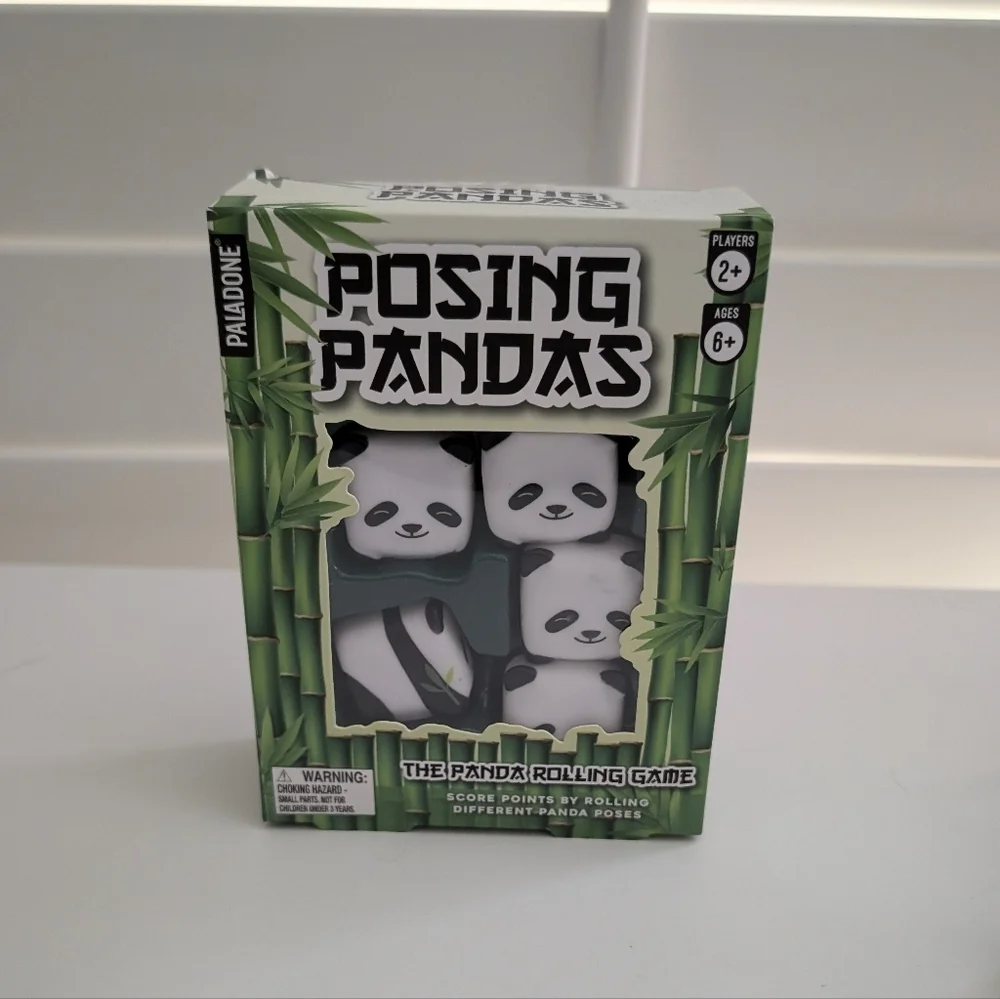 Posing Pandas Game - Picture 1 of 4